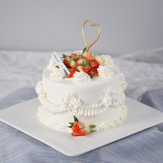 【草莓甜心】新鲜草莓 水果淡奶油 生日蛋糕 商品图1