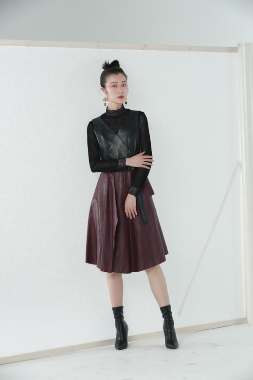 206PS106--紫色皮连衣裙--《冬季时尚系列》 商品图3