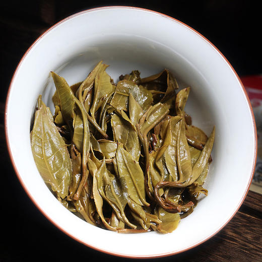 167     给大家一个福利●群英会●冰岛+昔归王者合一●刚柔并济，堪称王炸！2020头春茶，200克每饼。 商品图3