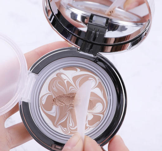 韩国AGE爱敬气垫BB霜（黑盒款） 商品图4