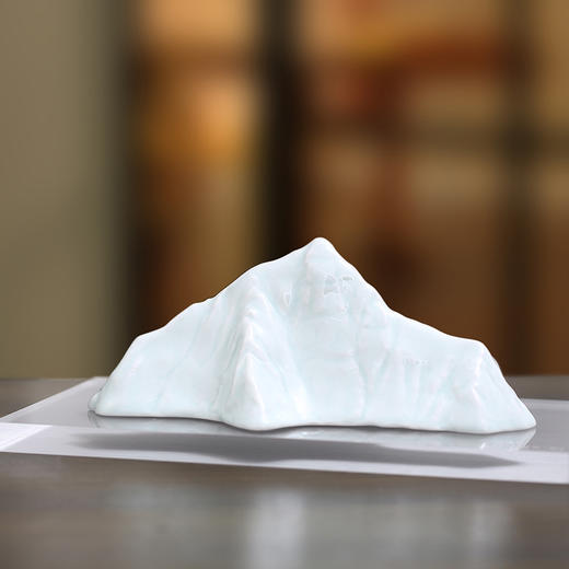 醍醐 景德镇 青白釉瓷器 珠穆朗玛峰（60周年版）摆件工艺品 雪山 银山 金山 商品图6