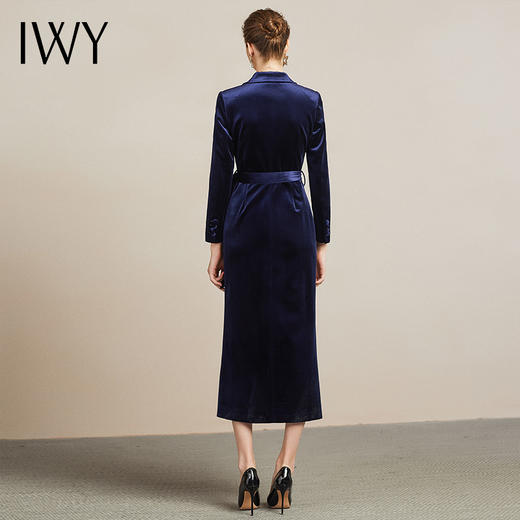 【售罄下架】IWY/高端职业装连衣裙女时尚藏蓝色系带丝绒套装气质通勤商务长裙204018Q1 商品图3