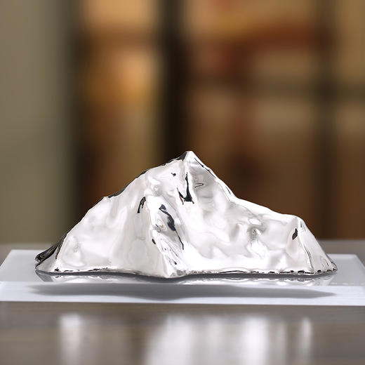 醍醐 景德镇 青白釉瓷器 珠穆朗玛峰（60周年版）摆件工艺品 雪山 银山 金山 商品图3