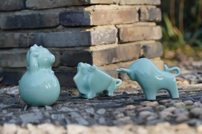 《福牛》系列贺岁年礼丨福牛摆件