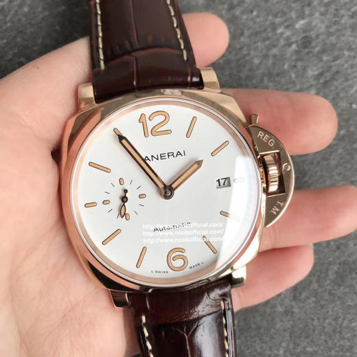 VS新品：沛纳海 Luminor Due 小红金 42MM 纤薄PAM 1042 这是沛呐海薄的款～ 贴紧手腕不厚重，冬天佩戴非常适合～圣诞送礼小红金 男女都可佩戴哦～ 商品图14