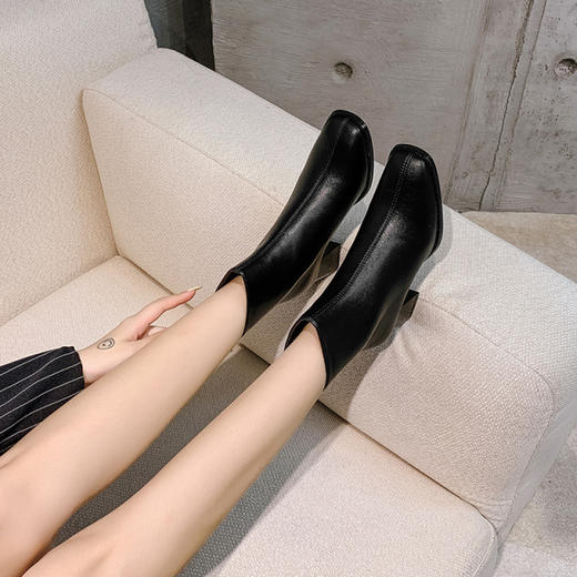 欧美短靴|秋冬2020新款欧洲站女靴后拉链粗跟女士高跟靴子 商品图3