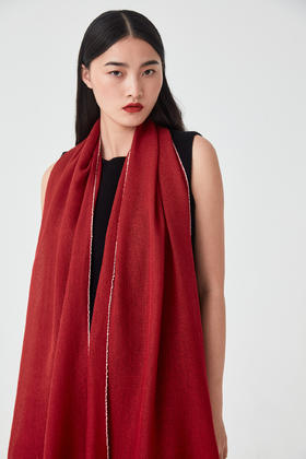 丝绒撞边围巾