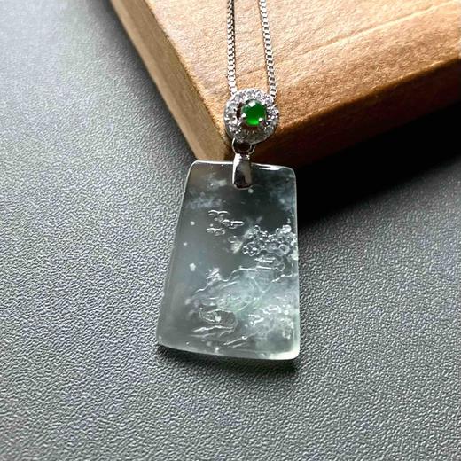 玻璃种雪花棉翡翠山水牌 商品图1