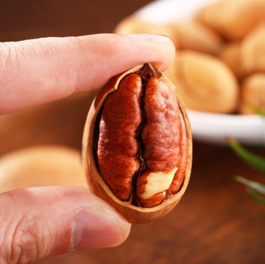 碧根果长寿果、自然成熟、壳薄肉厚、醇香酥脆 商品图1