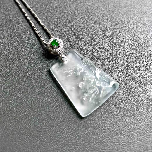 玻璃种雪花棉翡翠山水牌 商品图3