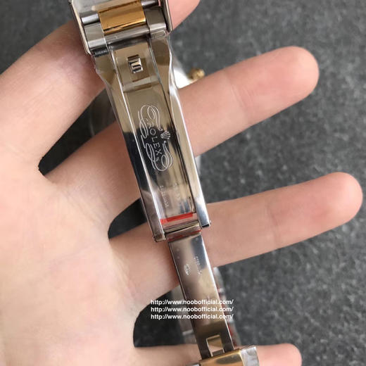 N劳li士迪通拿，单独真正4130机芯，厚度12.6mm和zp一致，904L钢。全部计时功能100% 实现,使用了订制版KIF避震器。 商品图5