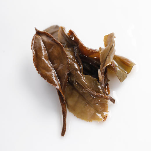 尚品 2014年白牡丹 福鼎白茶  357g/饼  成箱规格：4提共28饼 商品图3