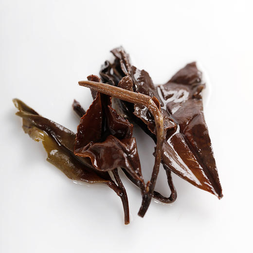 尚品 2011年寿眉 福鼎白茶 357g/饼  成箱规格：4提共28饼 商品图3