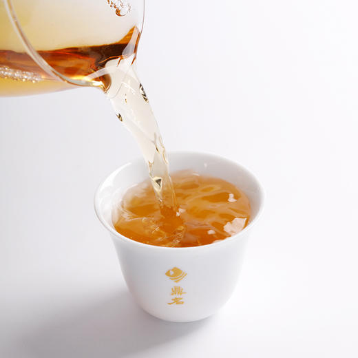 尚品 2011年寿眉 福鼎白茶 357g/饼  成箱规格：4提共28饼 商品图2