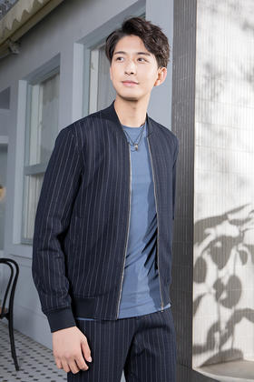 callisto藏青条纹棒球领针织夹克  SQFEJ003C