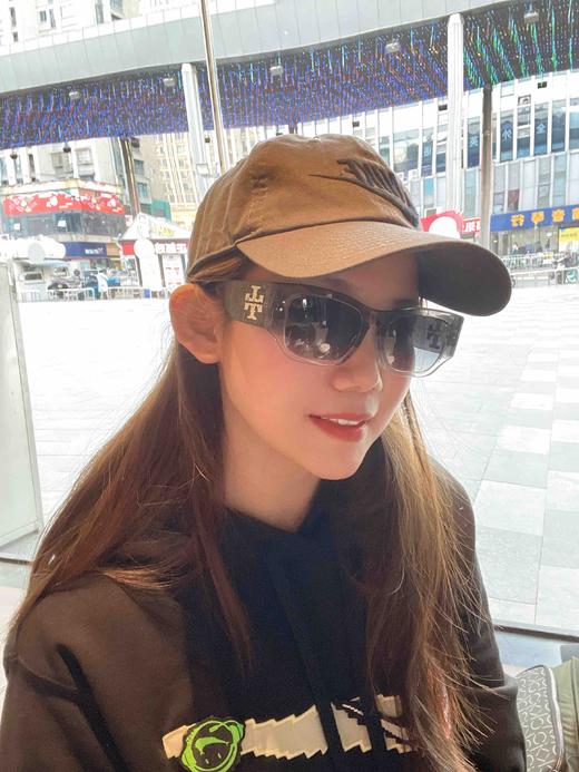 Tory Burch女款时尚太阳镜 商品图14