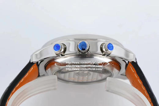 TW浪琴名匠月相八针V4版一：升级星期和月份和原装一样，原装字体比较细，而且对比J和A的字体明显。二：升级月相为烫金，2个月亮和13个星星。市面做的最亮最像 商品图8