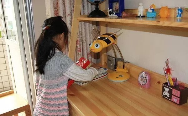 寒假里,如何才能让娃成为家务小能手?(2-12岁小朋友的家务清单)