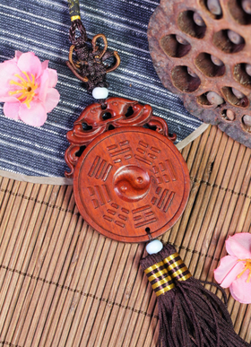 八卦°酸枝挂件