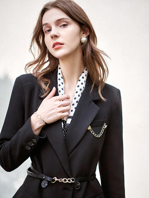 欧芮儿休闲西装短外套女春季新款双排扣气质年轻俏皮时尚经典百搭 商品图1