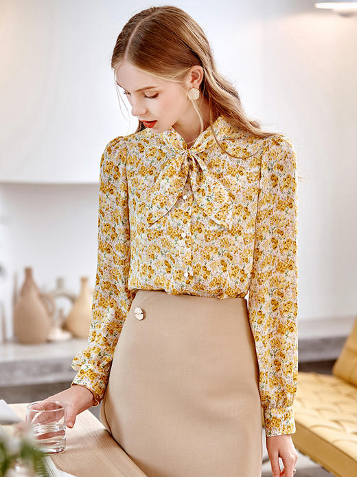 欧芮儿蝴蝶结领印花雪纺衬衫 商品图1