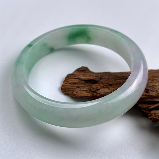 派瑞翡翠 翡翠手镯 糯种 飘绿花 商品图3