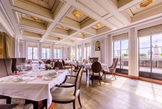 ★怀旧感今★￥4688起/2间夜！体验文化艺术地标--【上海和平饭店】 享费尔蒙房+精美早餐+欢迎酒水+欢迎水果，和平饭店博物馆参观导览~讲上海故事，聆听百年酒店的风华，有效期至2025年9月30日 商品图4