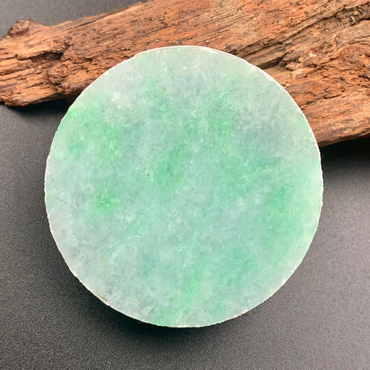 派瑞翡翠 翡翠原石 糯种 绿色 商品图1
