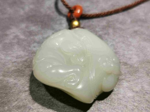 【御珠宫坊】羊脂白玉子料马上封侯挂件 商品图3