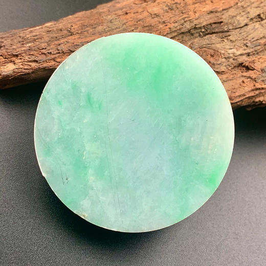 派瑞翡翠 翡翠原石 糯种 绿色 商品图0