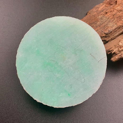 派瑞翡翠 翡翠原石 糯种 绿色 商品图1