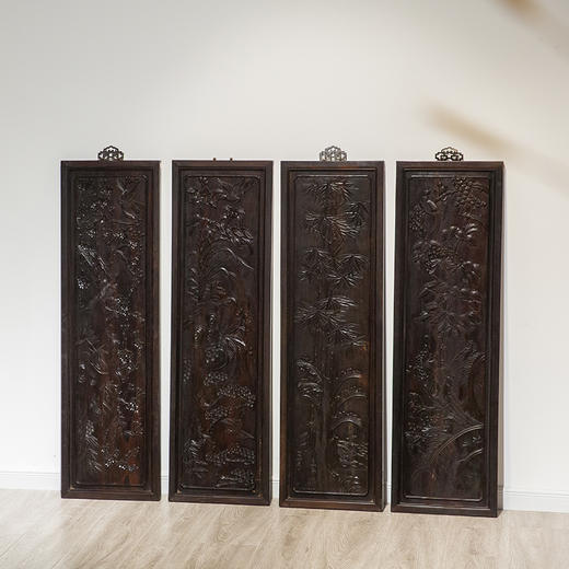 清代  紫檀铲地浮雕梅花竹菊四条屏 商品图1