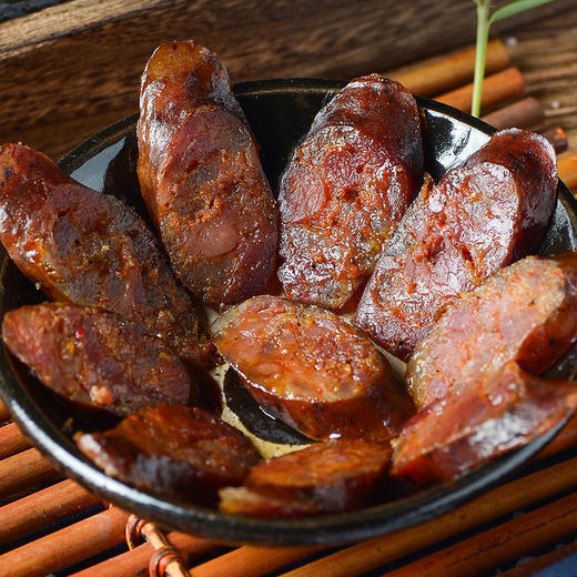 【肥瘦相间！农家川味腊肠】四川特产柴火烟熏麻辣五香味香肠 商品图3