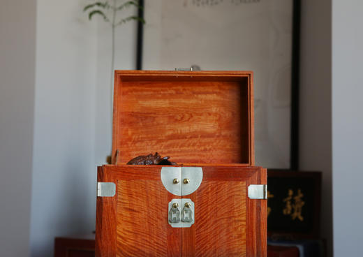 红桥红  家具严选  缅甸花梨（大果紫檀）  【32 缅花故宫款 官皮箱】 商品图3