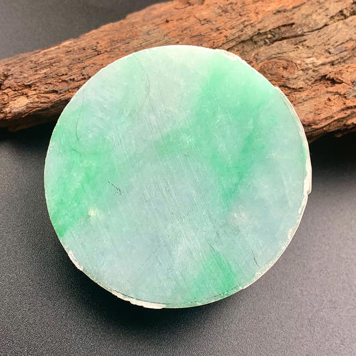 派瑞翡翠 翡翠原石 糯种 绿色 商品图1