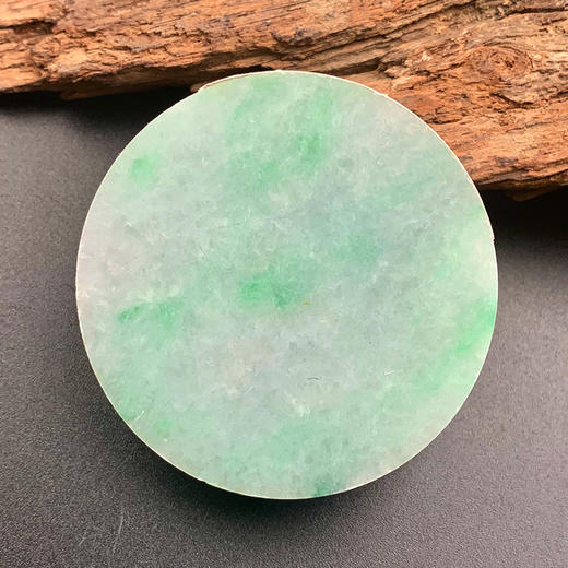 派瑞翡翠 翡翠原石 糯种 绿色 商品图0