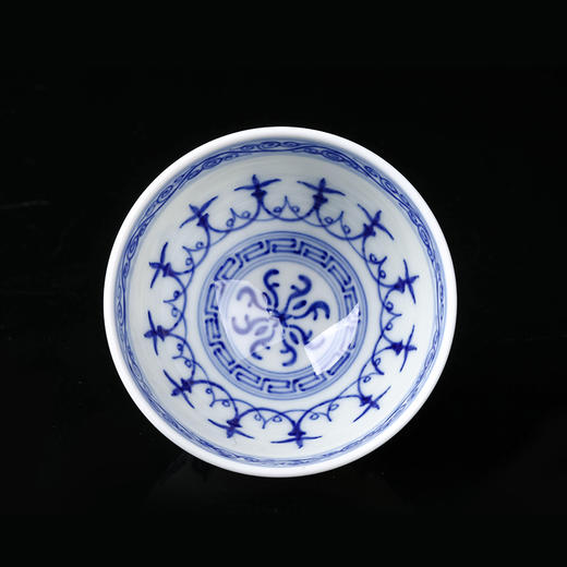青花柴窑莲瓣鸡心杯 商品图3
