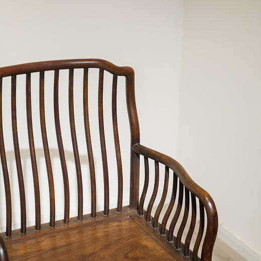 清 红木梳背椅成堂（四椅两几） 商品图3