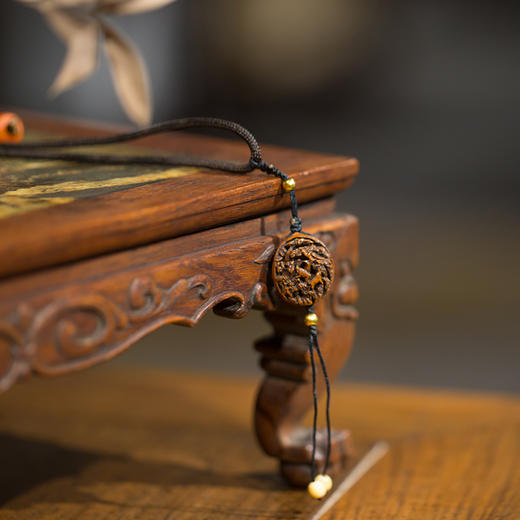 清乾隆 核雕松溪论画图挂件 商品图4