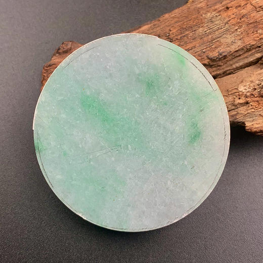 派瑞翡翠 翡翠原石 糯种 绿色 商品图0