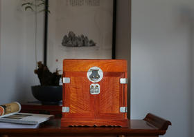 红桥红  家具严选  缅甸花梨（大果紫檀）  【32 缅花故宫款 官皮箱】