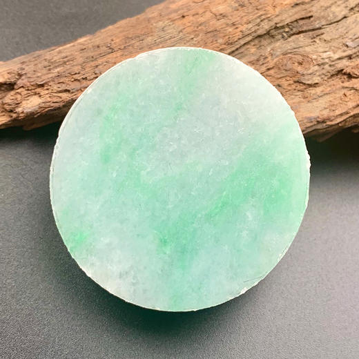 派瑞翡翠 翡翠原石 糯种 绿色 商品图1