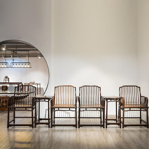 清 红木梳背椅成堂（四椅两几） 商品图0