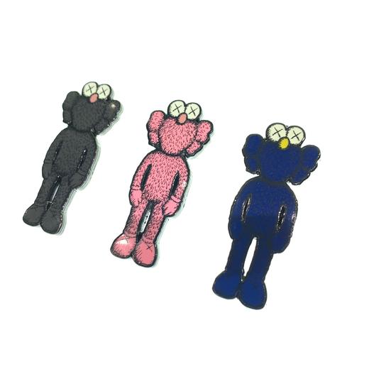 Kaws Take 胸针套装 商品图1
