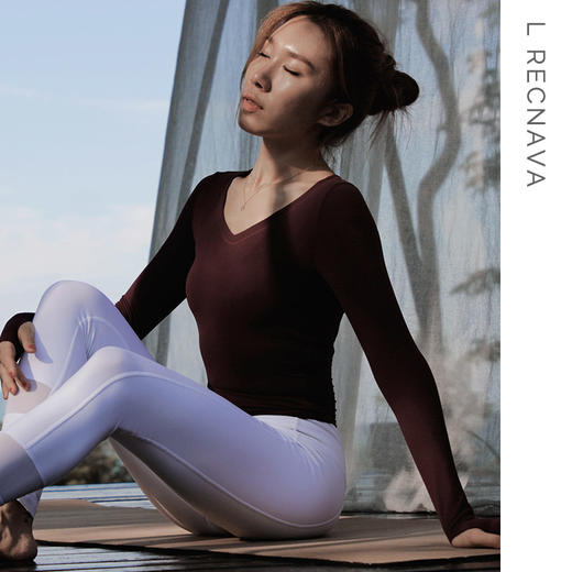 【裸感】V领长袖及臀长度瑜伽上衣女健身速干紧身衣修身运动服 商品图3