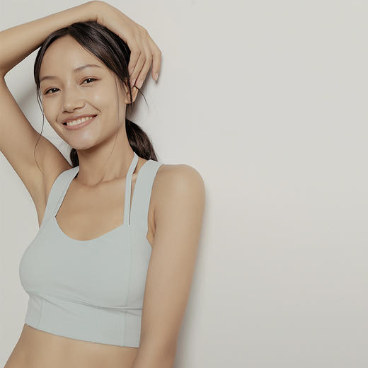 【裸感】冰水蓝双肩带 挂脖运动吊带背心女带胸垫美背内衣 商品图0