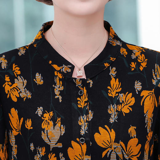 GS-4465新款春装洋气打底小衫中老年女时尚长袖t恤遮肚上衣服 商品图4