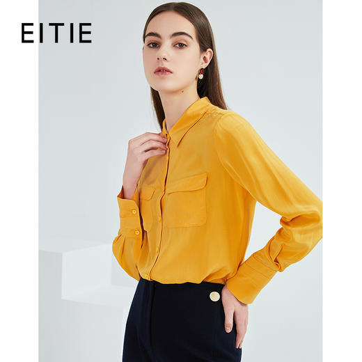 EITIE爱特爱春季新款明亮复古洋气显瘦气质口袋装饰衬衫上衣6309004 商品图0