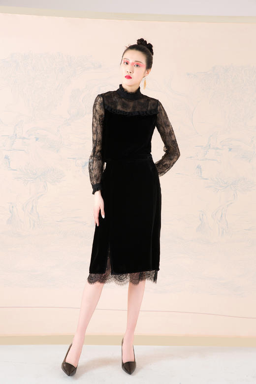 【伯妮斯茵】温柔丝绒漆黑色蕾丝半裙--求索--浪漫觉醒《离骚》1B5283 商品图1
