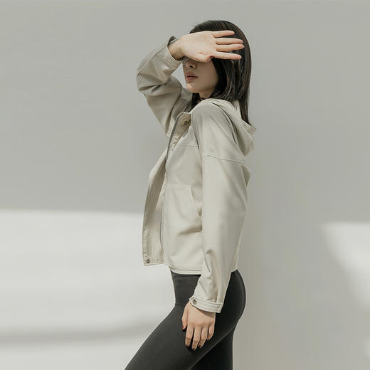 芮柯LRECNAVA瑜伽服秋季显瘦运动长袖外套休闲夹克健身连帽上衣 商品图3